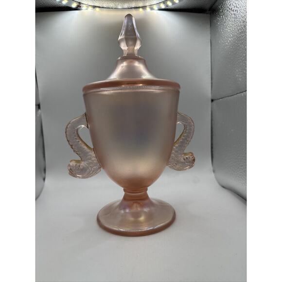 Fenton Art Glass Shell Rose Stretch Pink Koi Fish Handle Covered Candy Dish - Picture 7 of 7